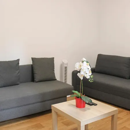 Beautiful Family Studio In The 13th Apartment *